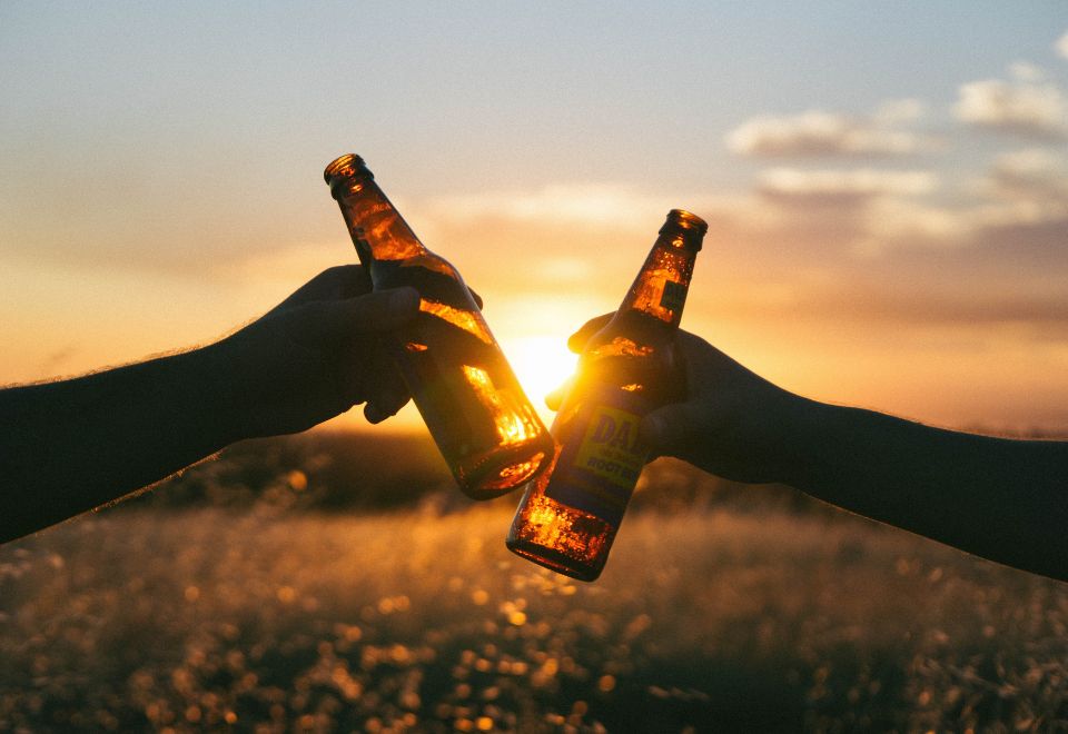 Descubre la historia detrás de la cerveza belga artesanal | Cerveza Belga Artesanal 5 "Un brindis a la excelencia: Imágenes de cerveza belga artesanal"