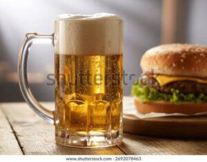 Disfruta-de-lo-mejor-de-ambos mundos:cerveza artesanal-y-hamburguesas.